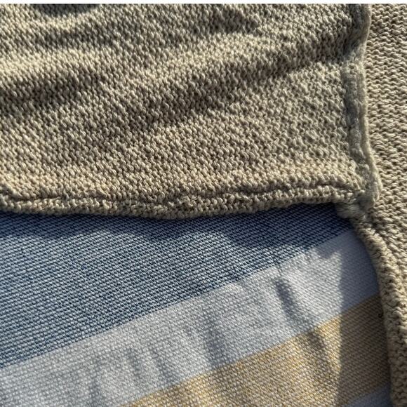 NWT Aerie Cable Knit Oversized Sweater - Size XS - Picture 8 of 9